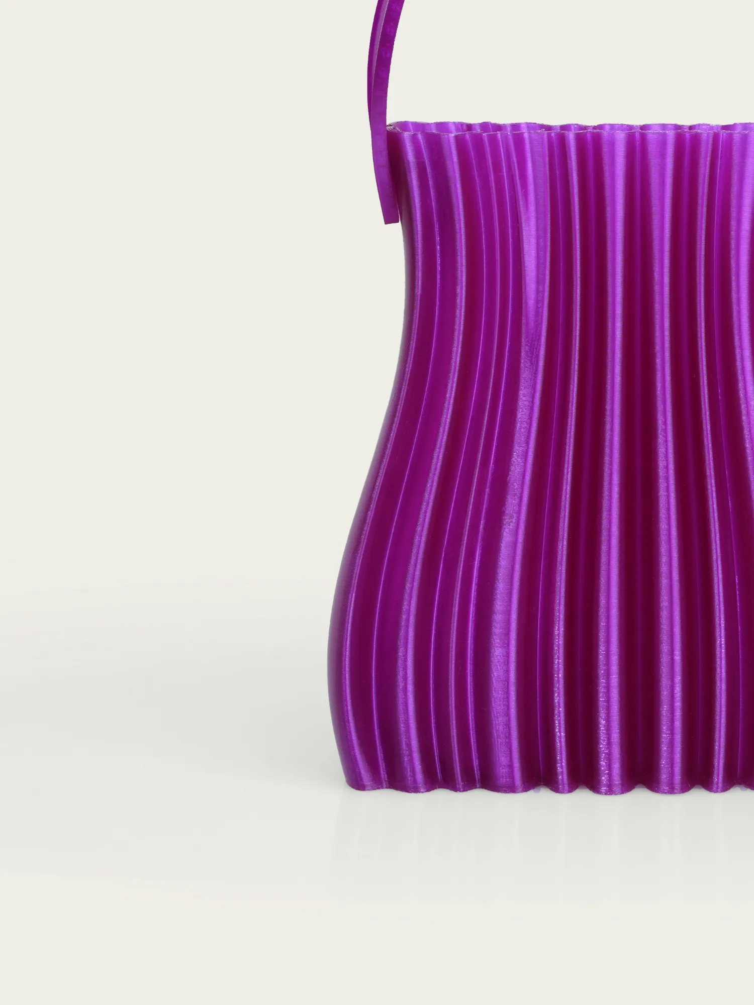 SCULPTURAL PLEATED TOTE image 2