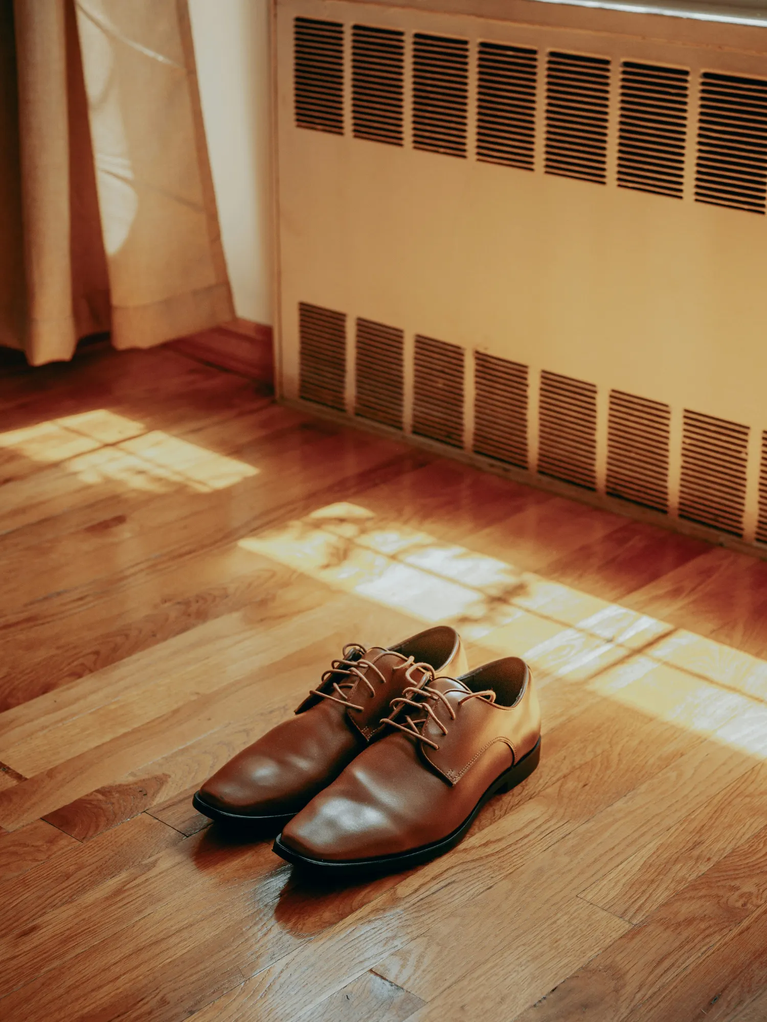 CLASSIC LEATHER DERBY SHOE image 1